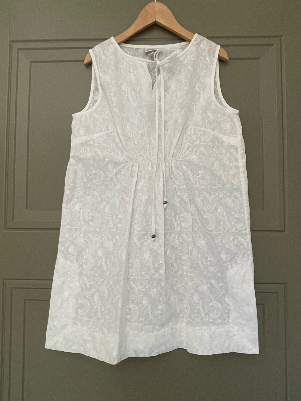 Isacc Mizrahi White Embroidered Tunic XS Beach Cover Up Top Shirt